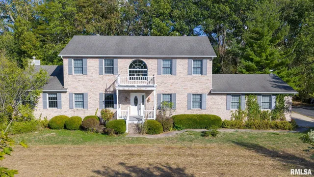 $339,900 | 2530 River Bluff Road, Mechanicsburg, IL 62545