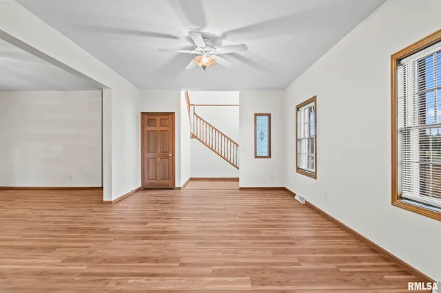 $339,900 | 2530 River Bluff Road, Mechanicsburg, IL 62545