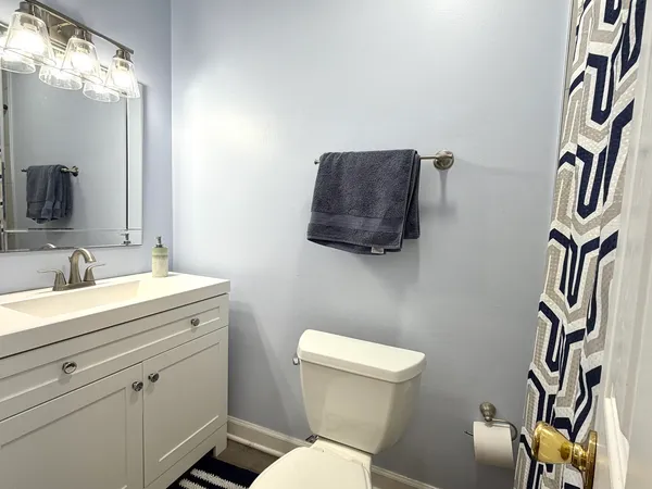 $400,000 | 839 Dundee Avenue, Barrington, IL 60010
