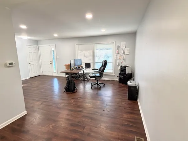 $400,000 | 839 Dundee Avenue, Barrington, IL 60010
