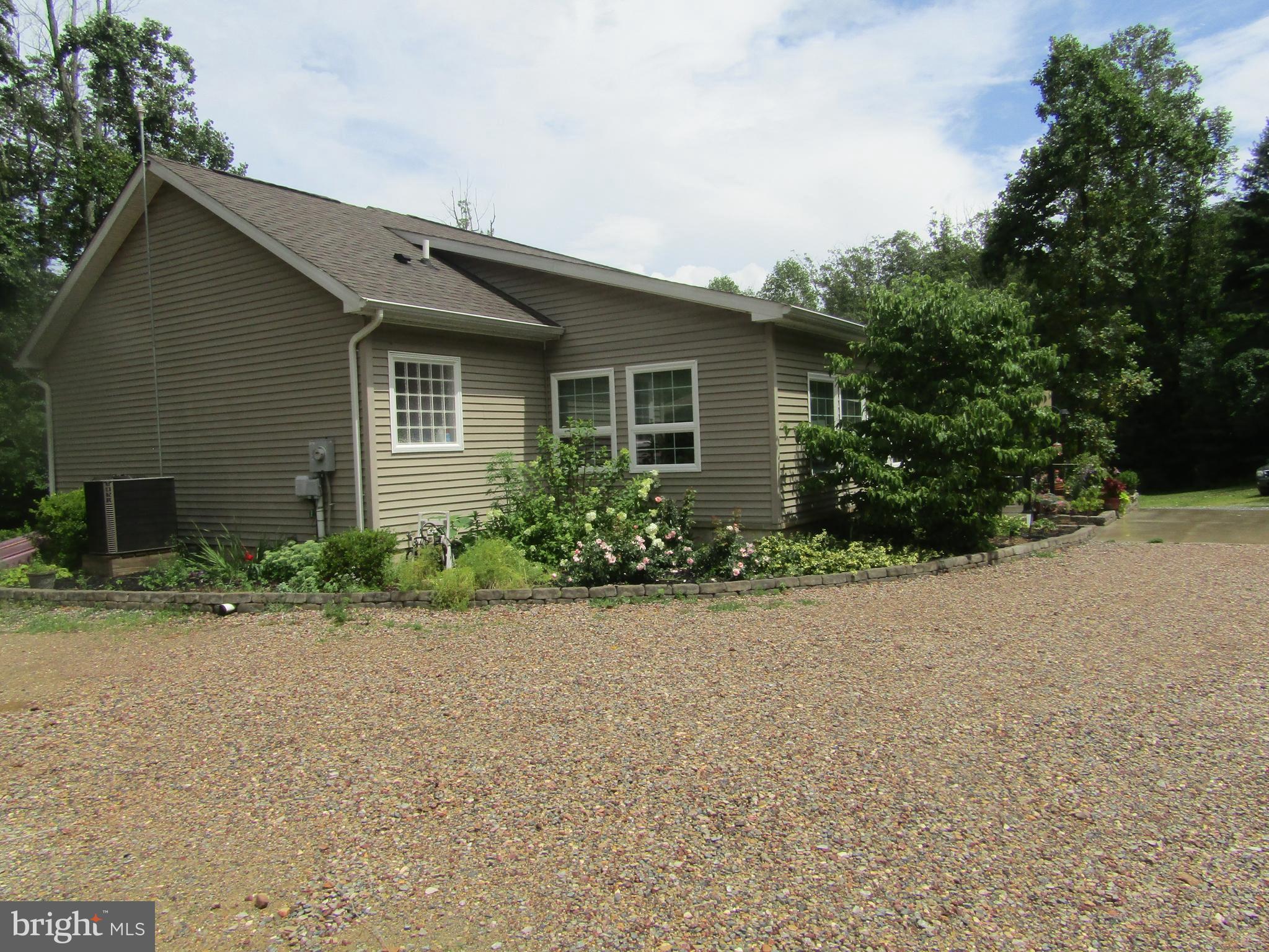 8041 Gnatstown Road Hanover, PA 17331 - Photo 5 of 76