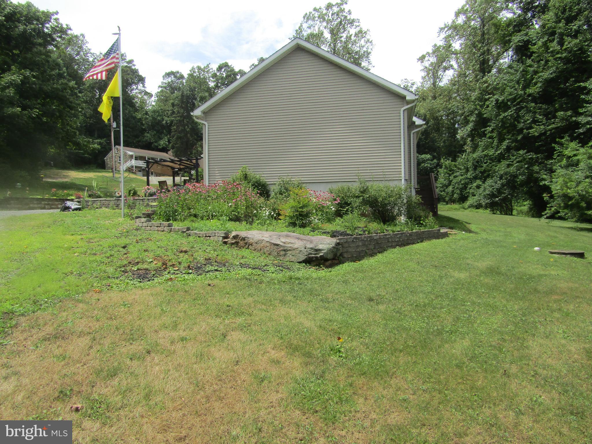 8041 Gnatstown Road Hanover, PA 17331 - Photo 9 of 76