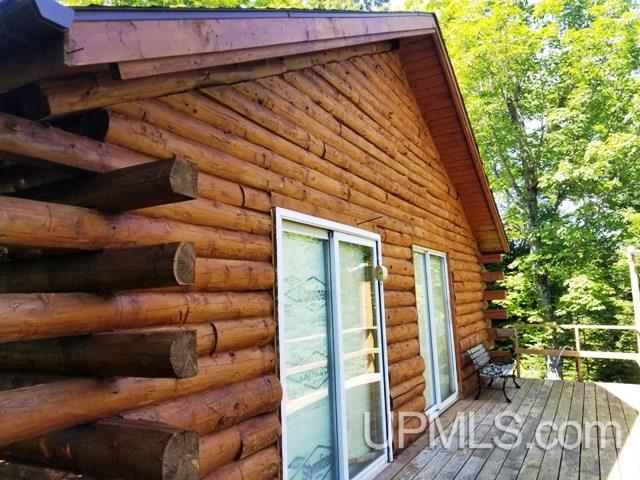 704 Net River Access Road Amasa, MI 49903 - Photo 5 of 36