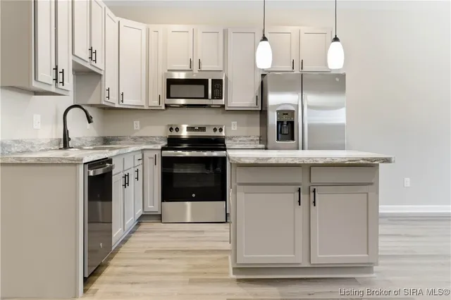 $189,999 | 125 Level Street, Charlestown, IN 47111