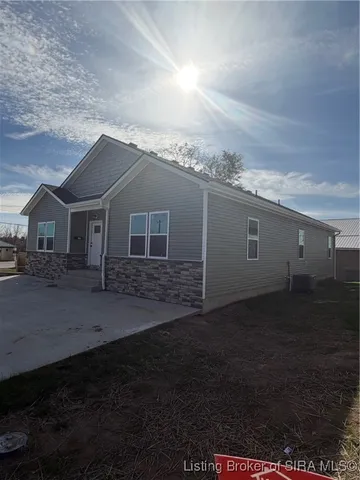 $189,999 | 125 Level Street, Charlestown, IN 47111