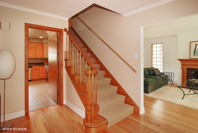 505 Nuttall Road Riverside, IL 60546 - Photo 7 of 15 a view of entryway and hall with wooden floor