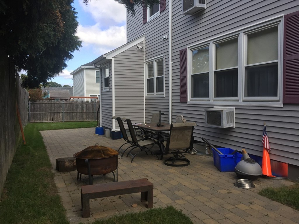 642 Cambridge Street Fall River, MA 02721 - Photo 3 of 16 Gallery Image 3