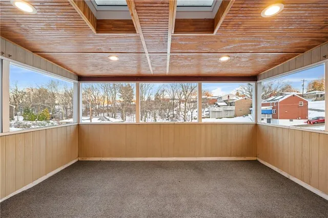 $214,900 | 1375 Edgewood Drive, West Homestead, PA 15120