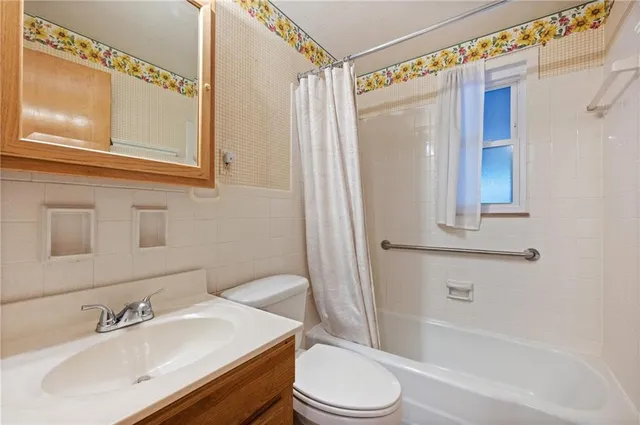 $214,900 | 1375 Edgewood Drive, West Homestead, PA 15120