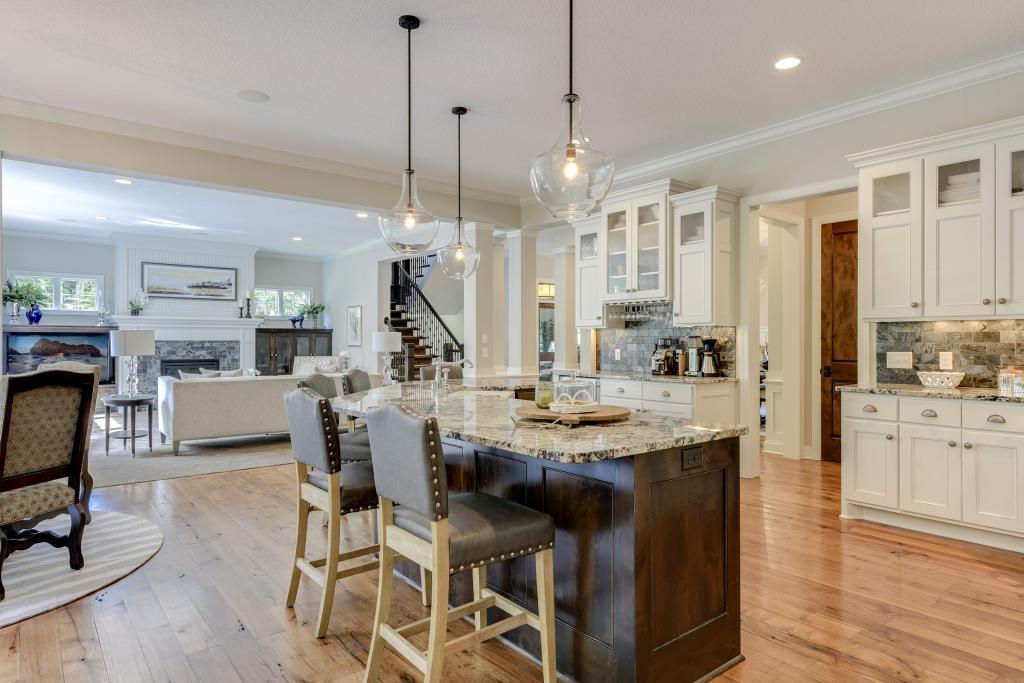 4850 Timber Ridge Circle Minnetonka, MN 55345 - Photo 9 of 40