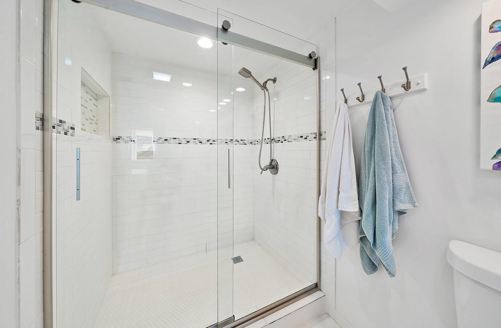 353 Highway 1, Unit E408 Jupiter, FL 33477 - Photo 13 of 39 007-353US1NE408-Jupiter-FL-SMALL
