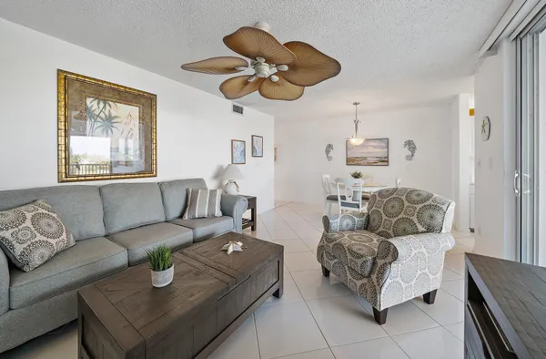 $1,800 | 353 Highway 1, Unit E408, Jupiter, FL 33477