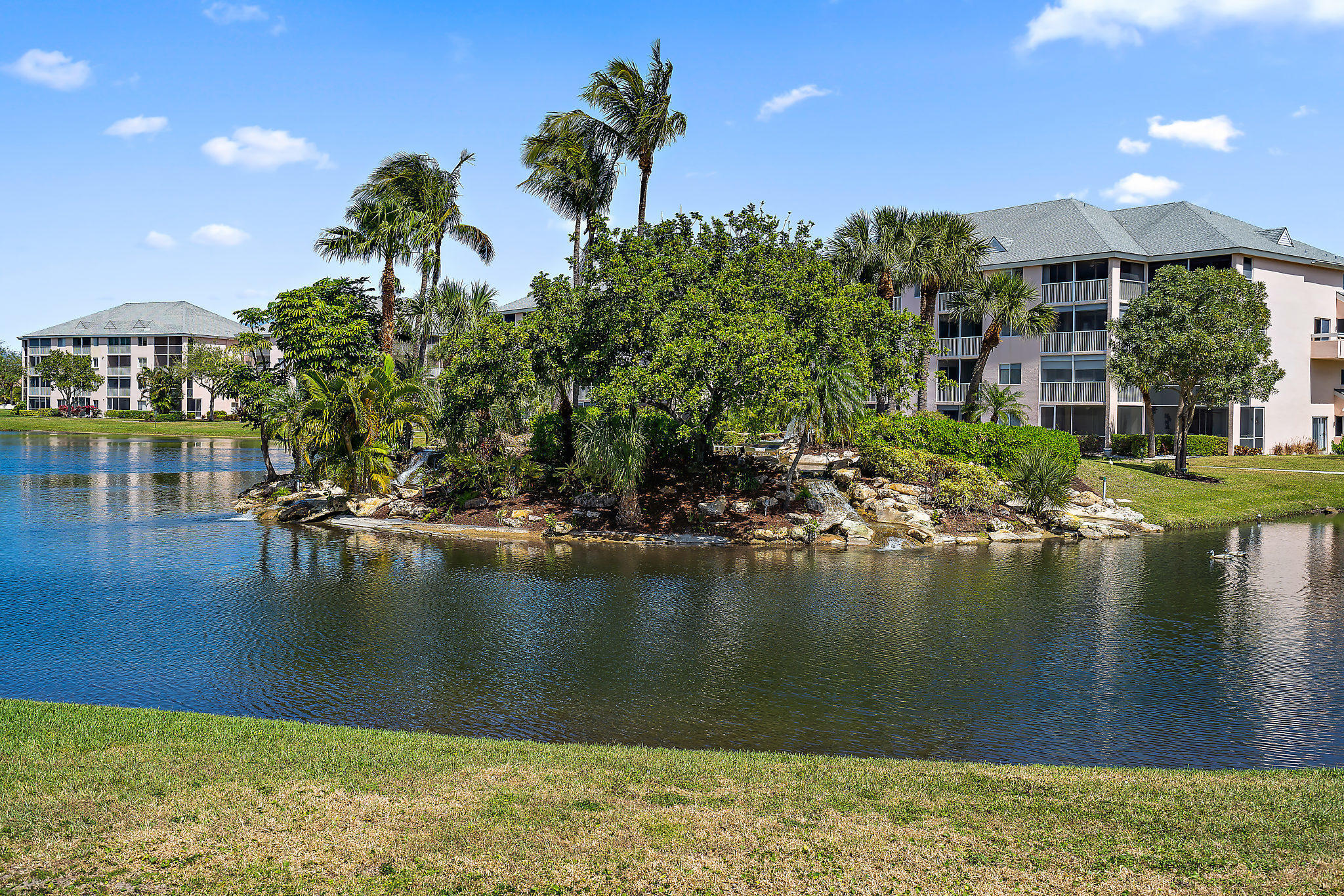 353 Highway 1, Unit E408 Jupiter, FL 33477 - Photo 3 of 39 353US1NE408-