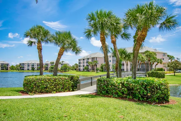 $1,800 | 353 Highway 1, Unit E408, Jupiter, FL 33477