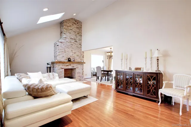 $1,450,000 | 26 Midland Road, East Hills, NY 11577