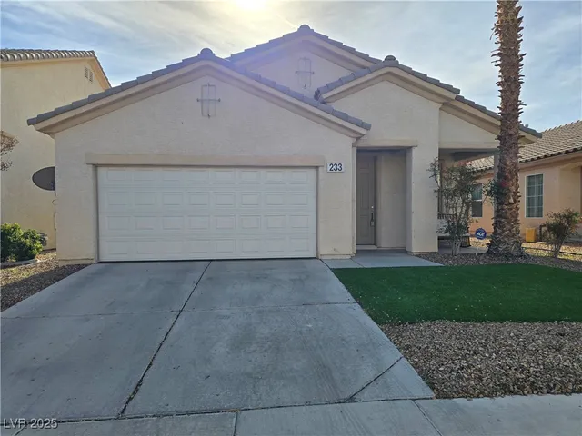 $2,100 | 233 Country Greens Avenue, Las Vegas, NV 89148