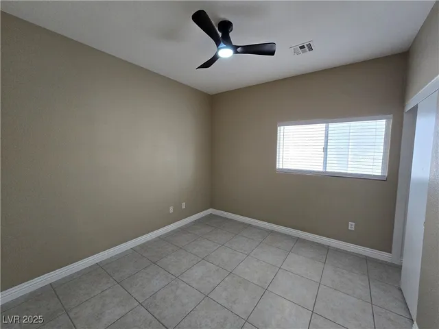 $2,100 | 233 Country Greens Avenue, Las Vegas, NV 89148