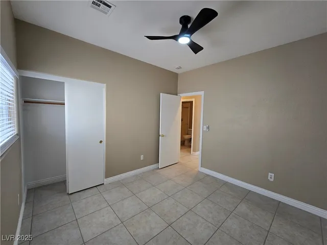 $2,100 | 233 Country Greens Avenue, Las Vegas, NV 89148