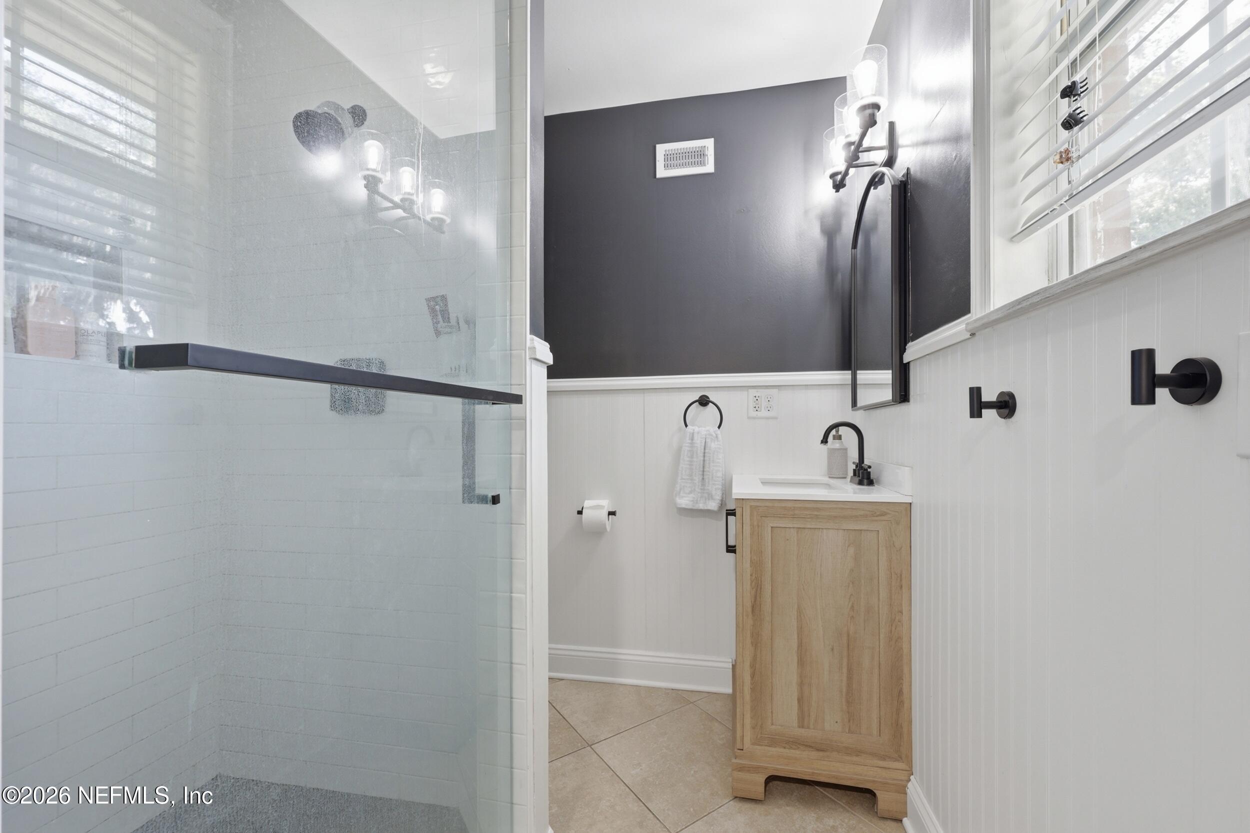 1244 Glengarry Road Jacksonville, FL 32207 - Photo 20 of 38 the real estateographers_020