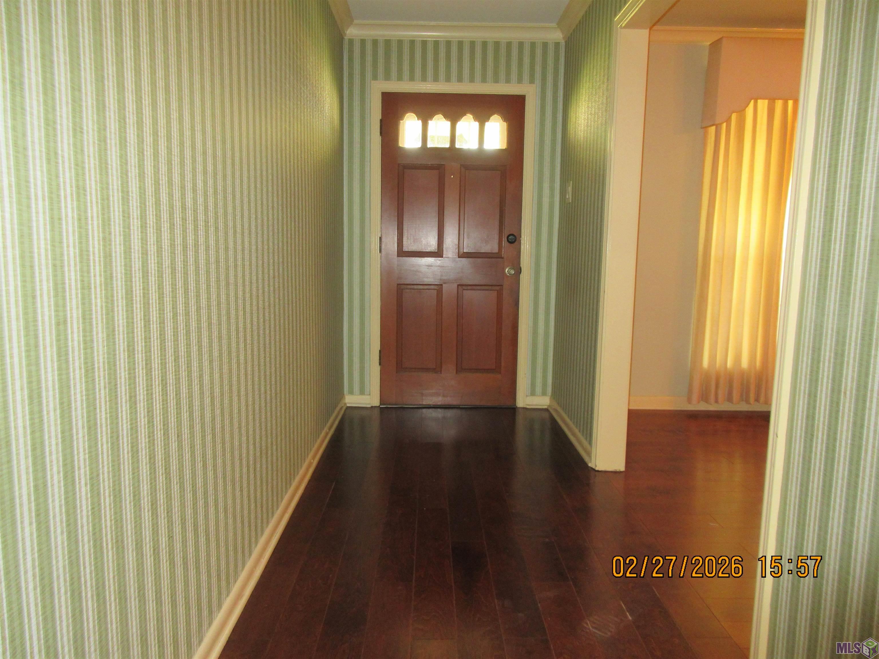 1997 Christian Street Baton Rouge, LA 70808 - Photo 6 of 21 Foyer