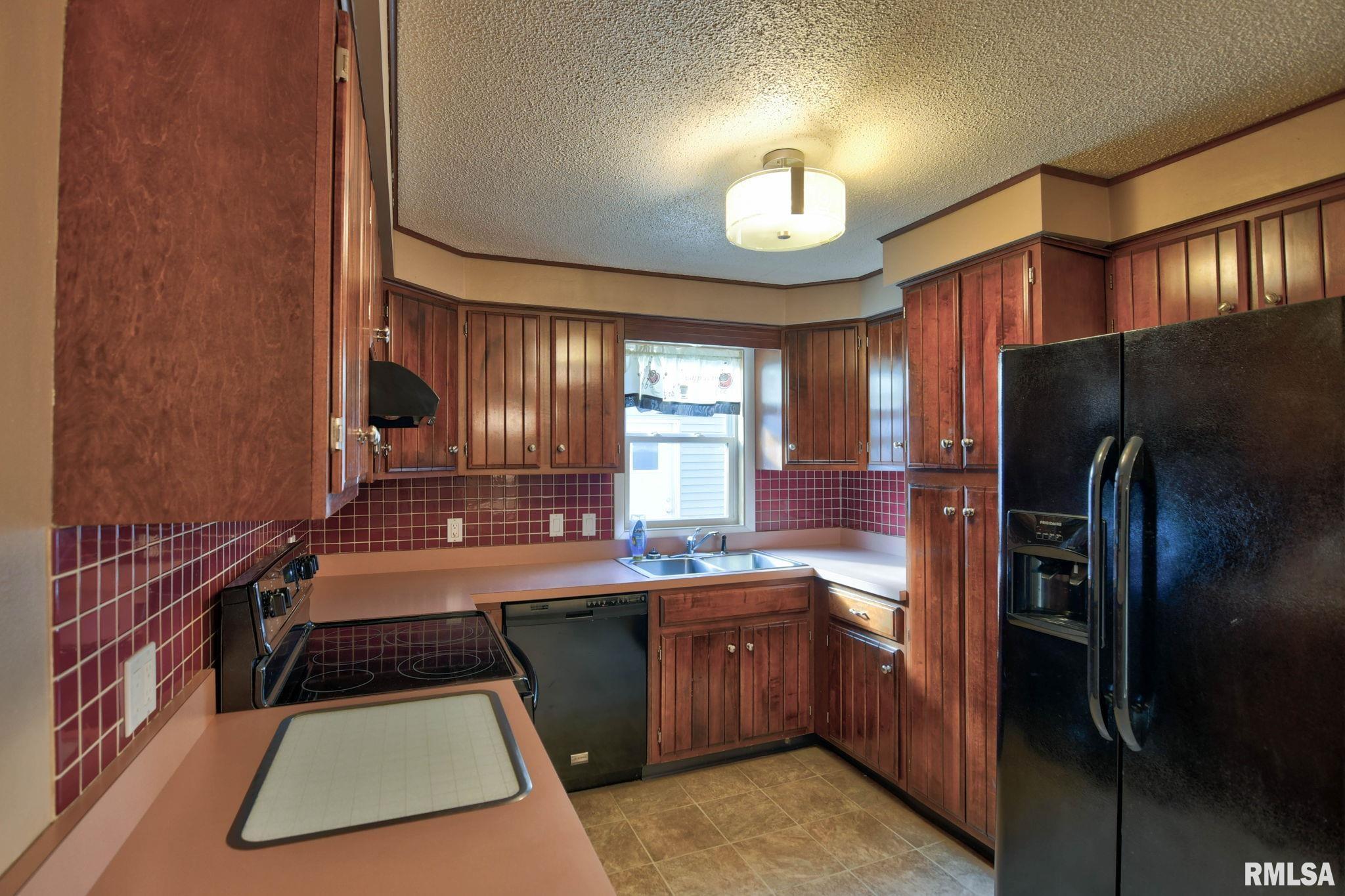 1908 North 19th Street Springfield, IL 62702 - Photo 12 of 42