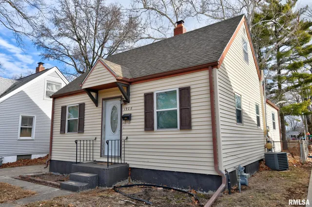 $99,900 | 1908 North 19th Street, Springfield, IL 62702
