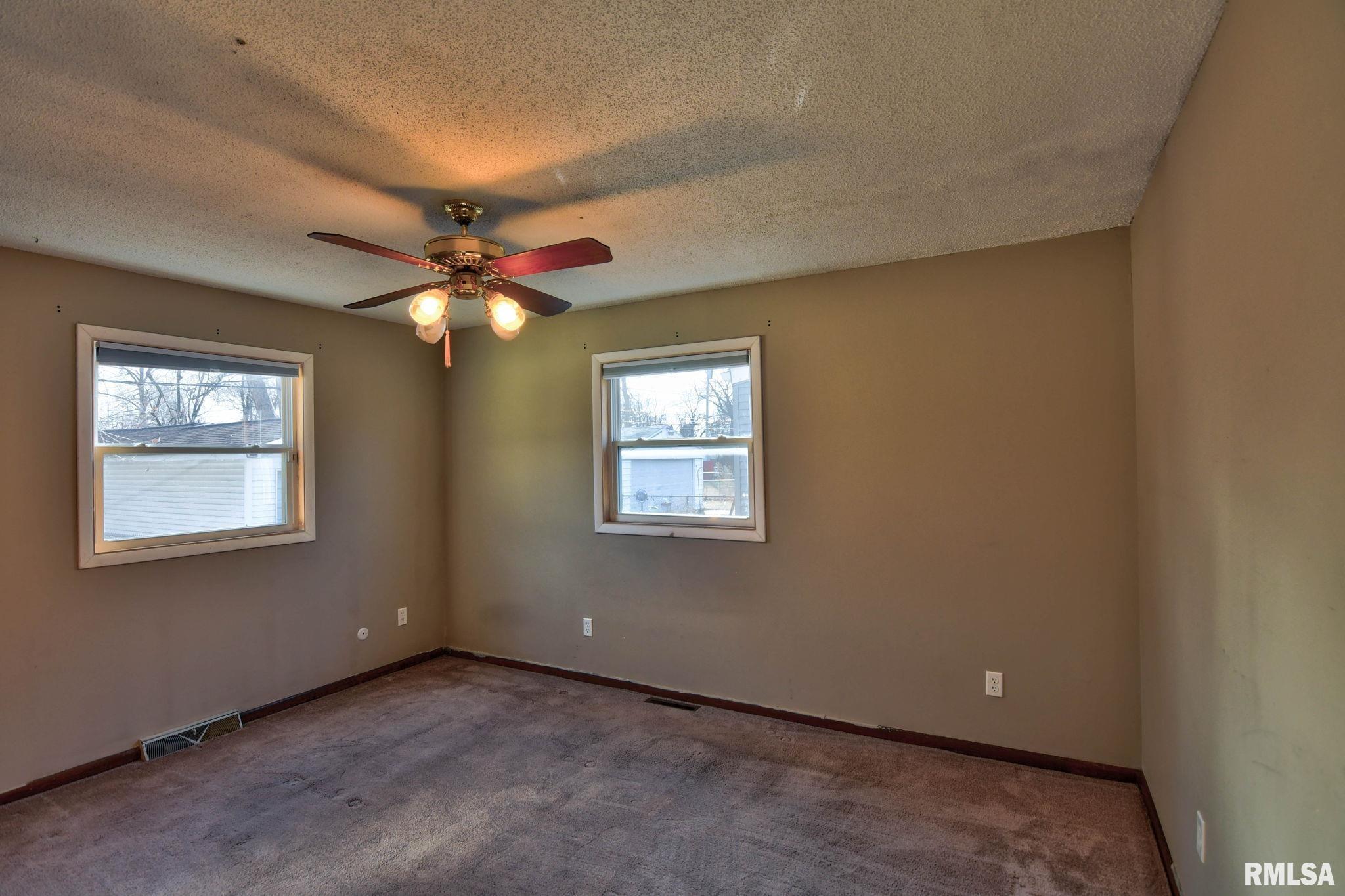 1908 North 19th Street Springfield, IL 62702 - Photo 16 of 42