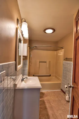 $99,900 | 1908 North 19th Street, Springfield, IL 62702