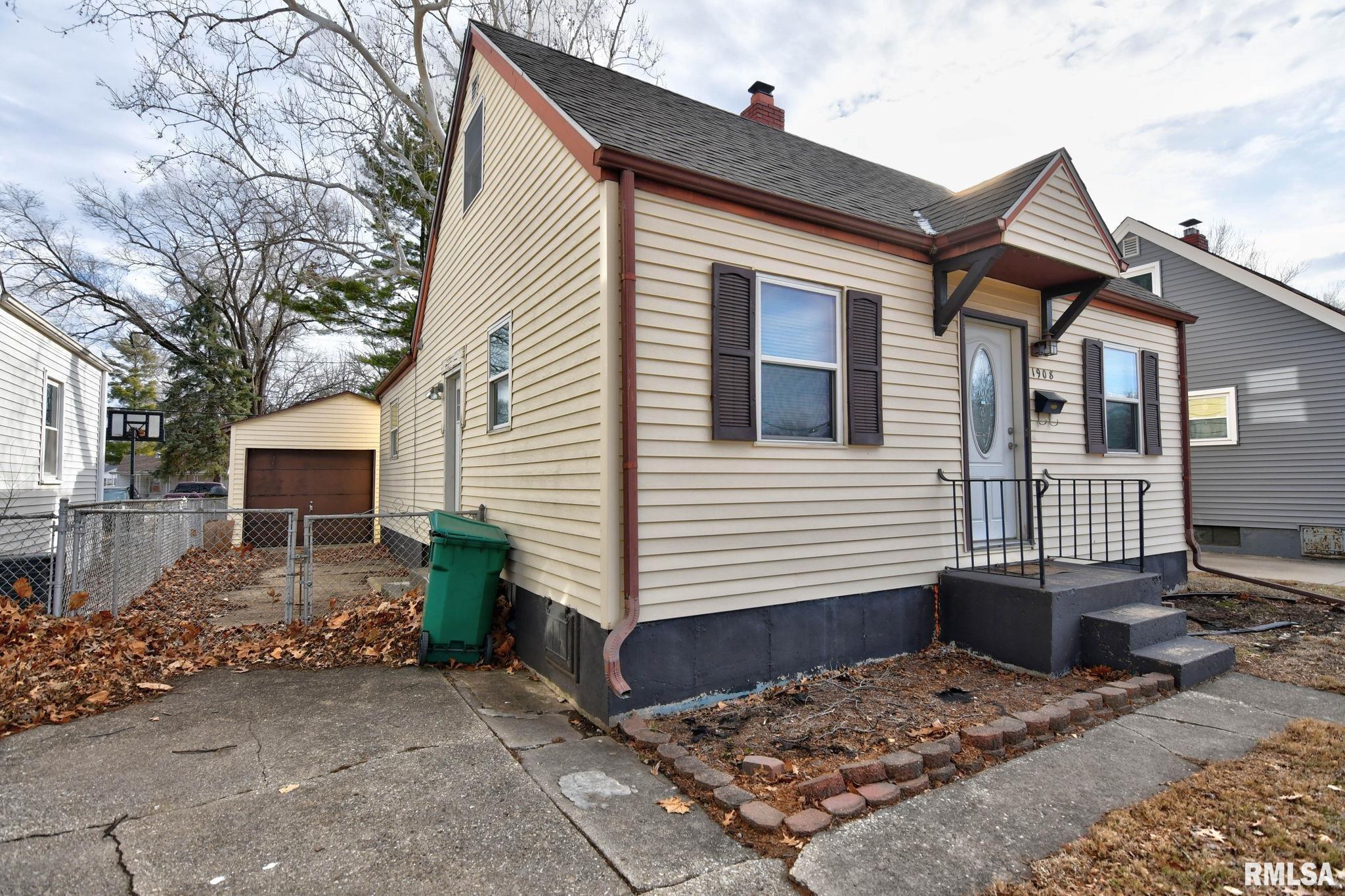 1908 North 19th Street Springfield, IL 62702 - Photo 34 of 42