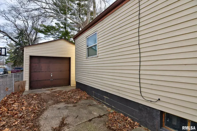 $99,900 | 1908 North 19th Street, Springfield, IL 62702