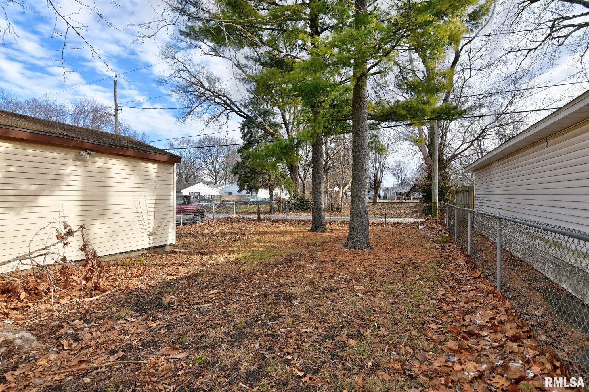 1908 North 19th Street Springfield, IL 62702 - Photo 40 of 42