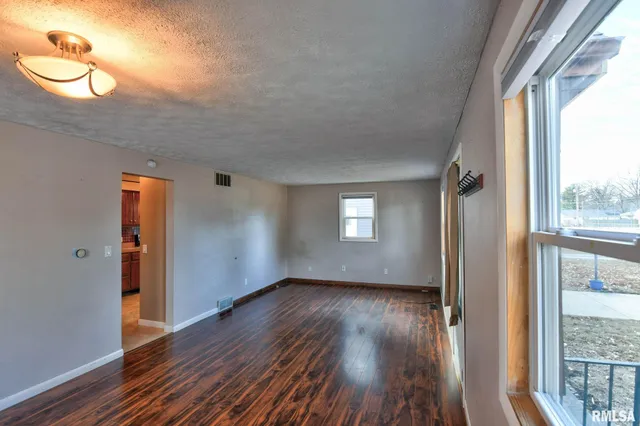 $99,900 | 1908 North 19th Street, Springfield, IL 62702