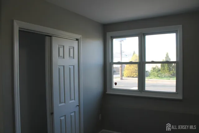 $3,400 | 519 Roosevelt Avenue, Unit 2, Carteret, NJ 07008