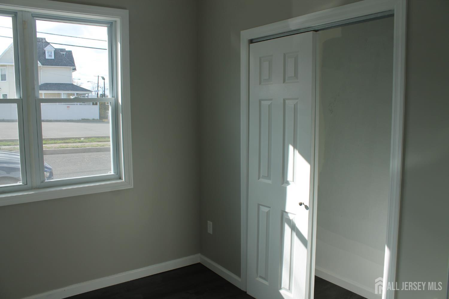 519 Roosevelt Avenue, Unit 2 Carteret, NJ 07008 - Photo 10 of 17 a bathroom that has a window in it