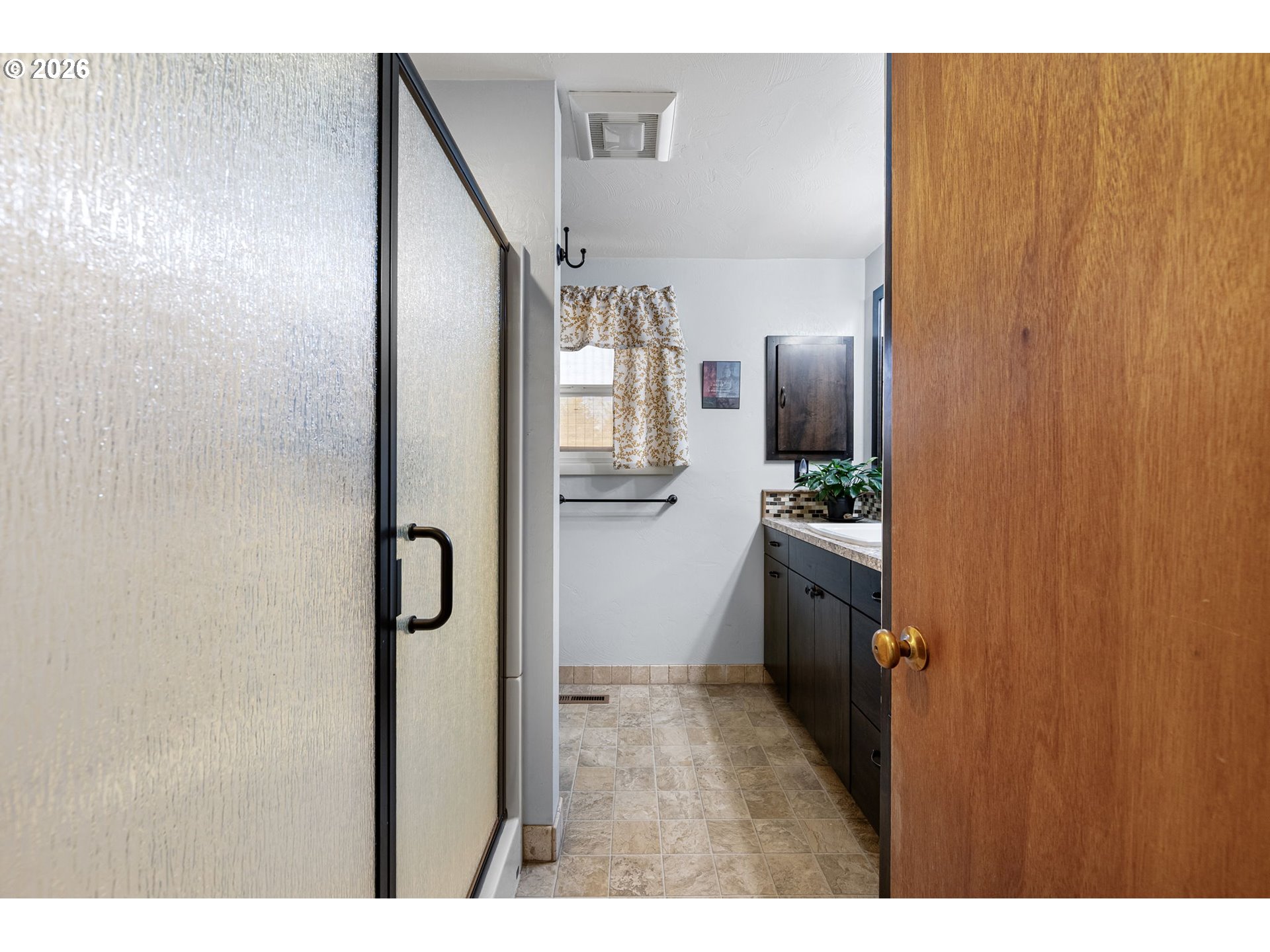 280 Regal Court Eugene, OR 97401 - Photo 24 of 44