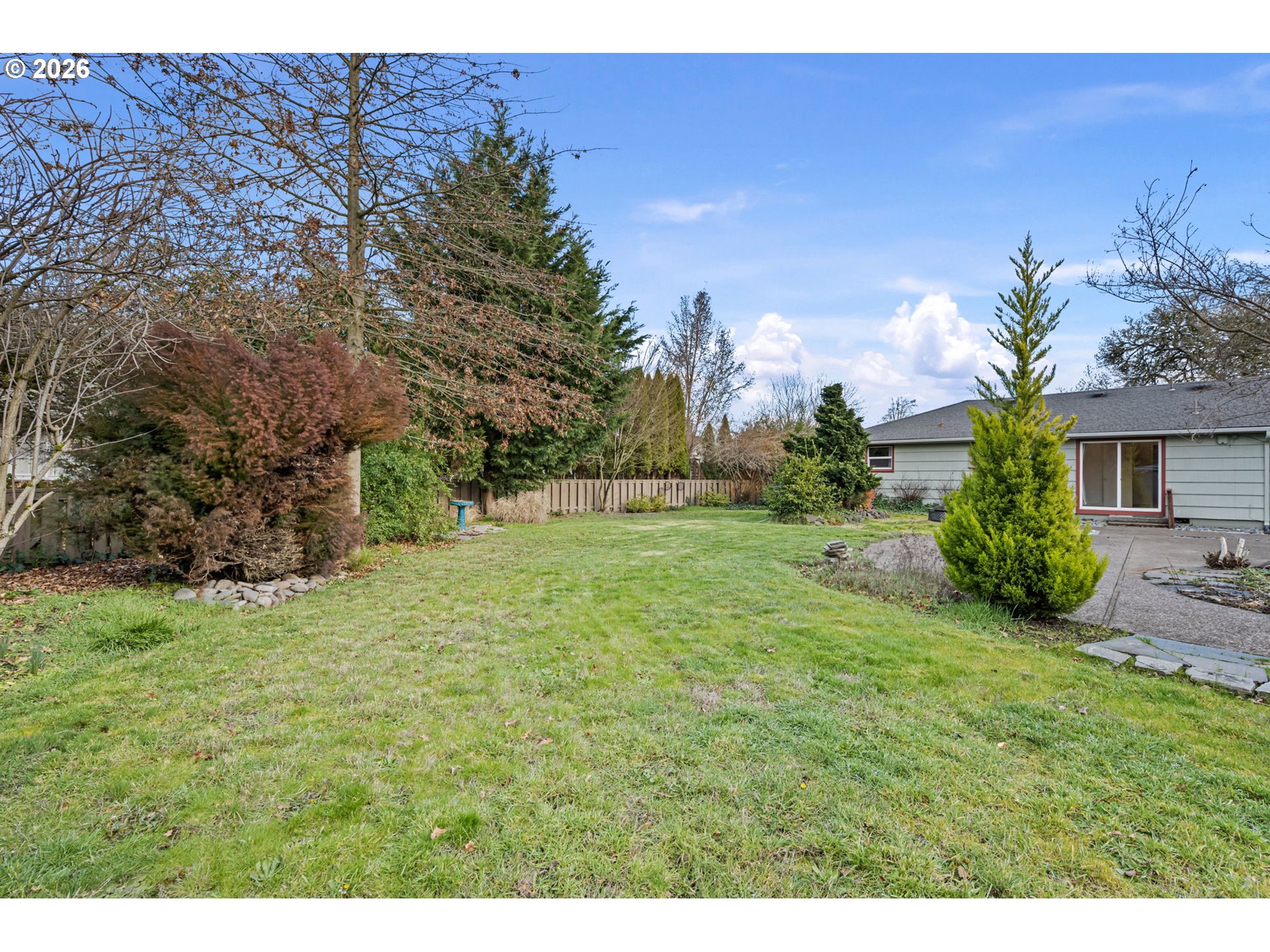 280 Regal Court Eugene, OR 97401 - Photo 31 of 44