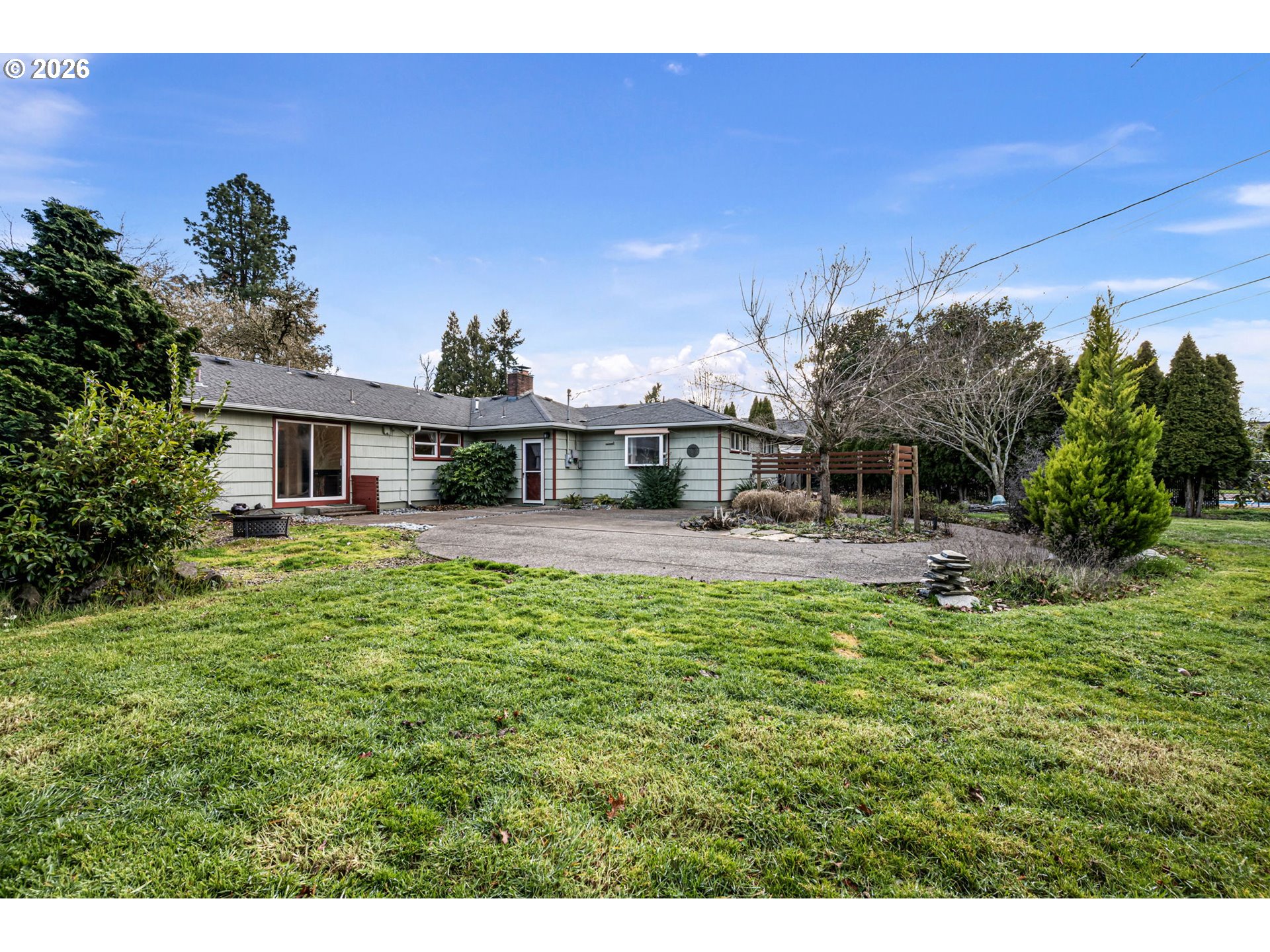 280 Regal Court Eugene, OR 97401 - Photo 36 of 44