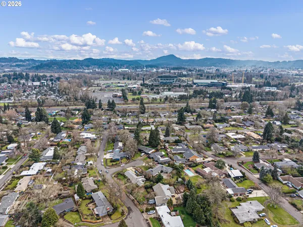 $599,000 | 280 Regal Court, Eugene, OR 97401