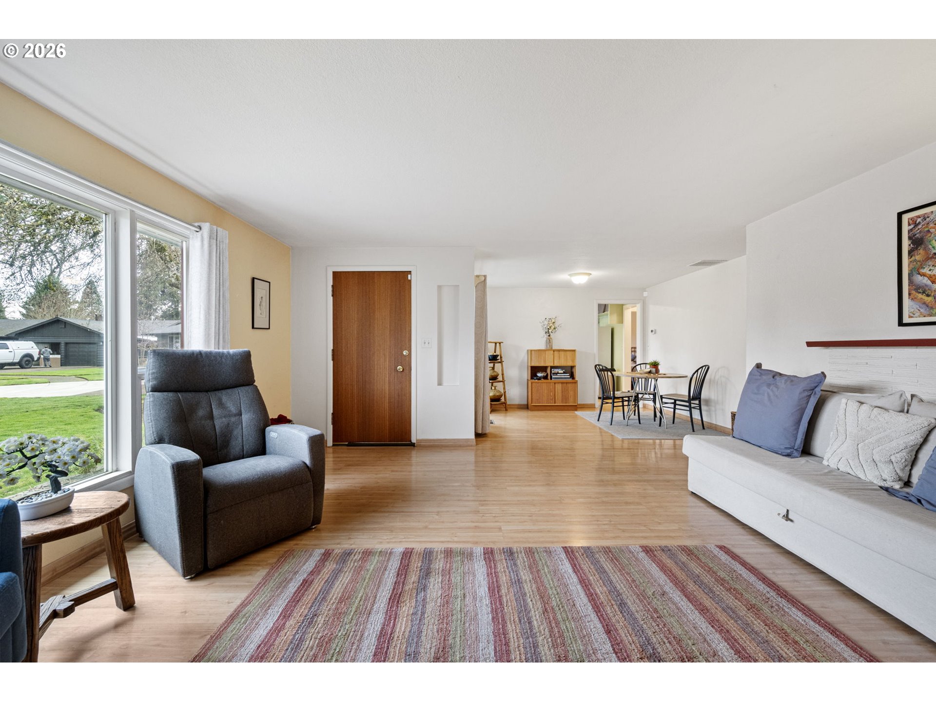 280 Regal Court Eugene, OR 97401 - Photo 7 of 44