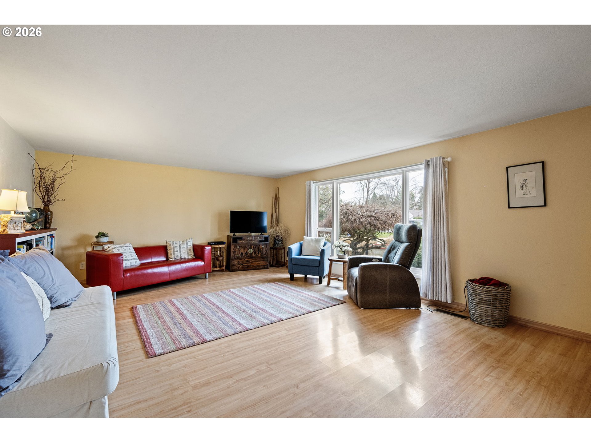 280 Regal Court Eugene, OR 97401 - Photo 8 of 44