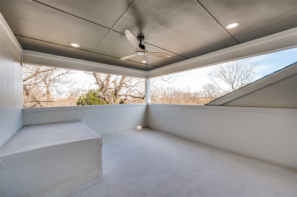 407 Bobbie Street Dallas, TX 75203 - Photo 24 of 25 a view of an empty room with a window