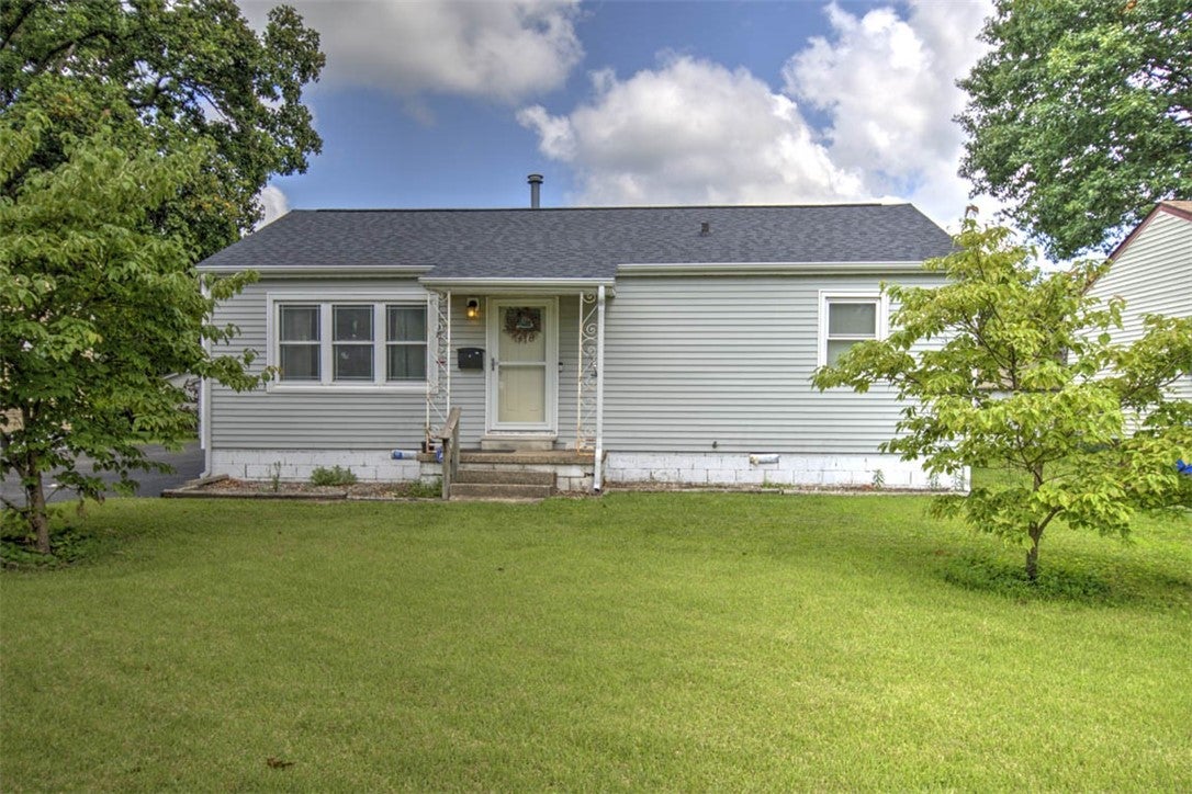 1418 West Cushing Street Decatur, IL 62526 - Photo 1 of 16