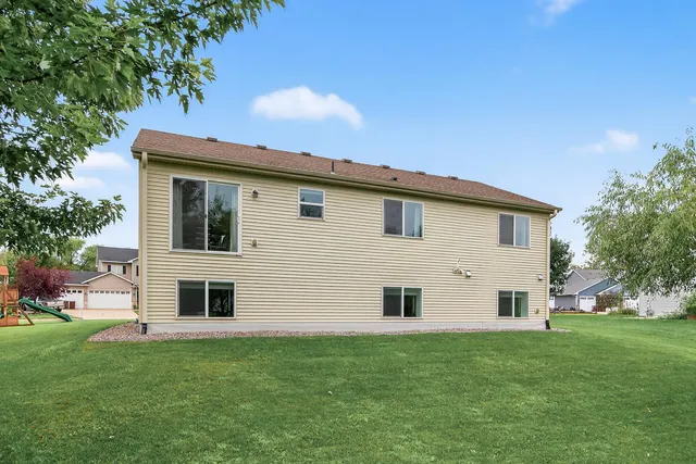 $417,490 | 1805 10th Street Northeast, Buffalo, MN 55313