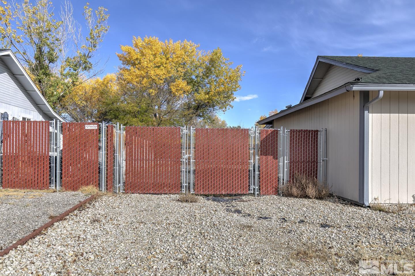 1300 Lattin Road Fallon, NV 89406 - Photo 23 of 26 a view of a backyard