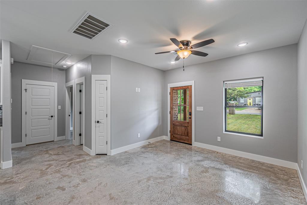 714 East Crawford Street Denison, TX 75021 - Photo 3 of 18