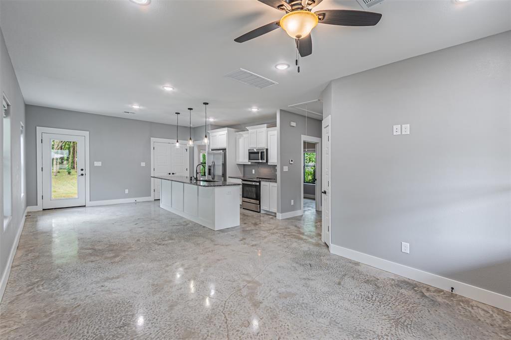 714 East Crawford Street Denison, TX 75021 - Photo 4 of 18