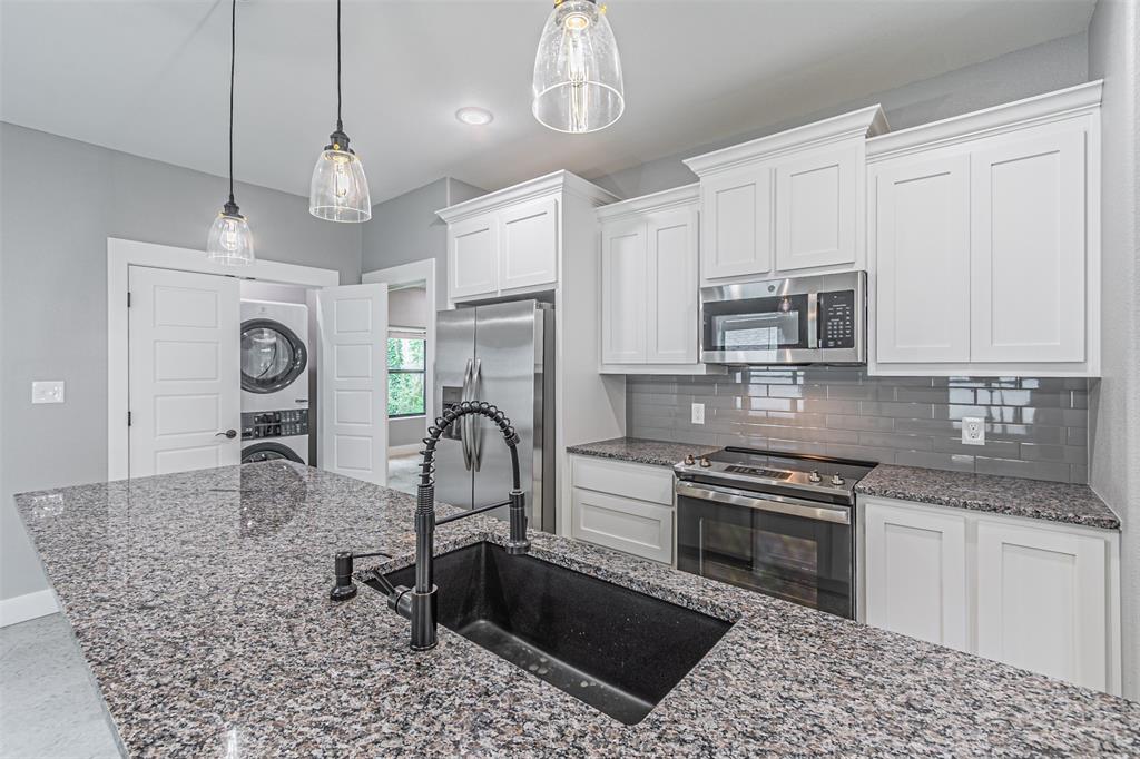 714 East Crawford Street Denison, TX 75021 - Photo 7 of 18