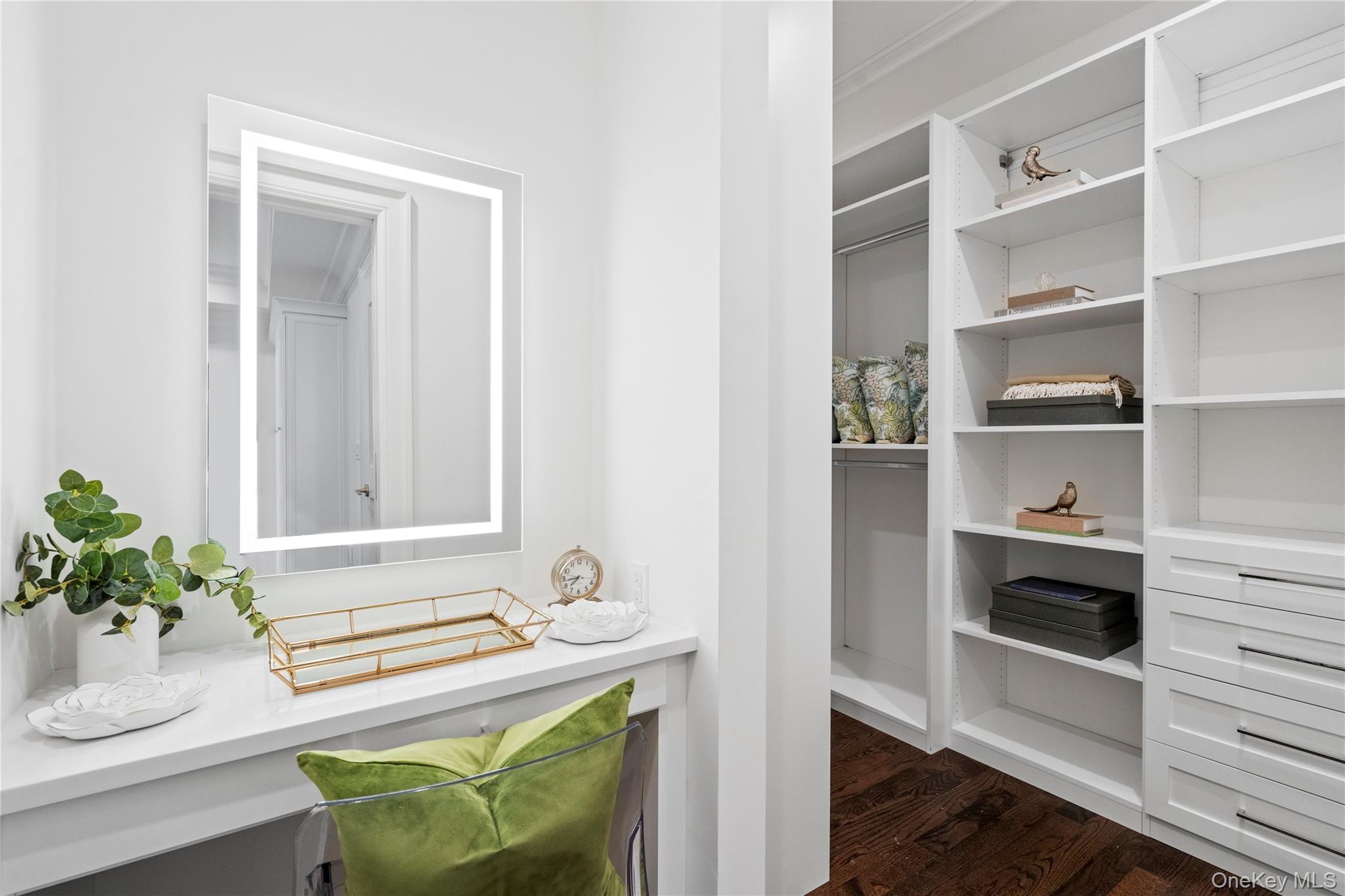 133 Spring Road, Unit 1 Huntington, NY 11743 - Photo 34 of 45 Gallery Image 34