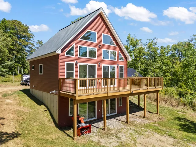 $380,000 | 152 Johnson Road, New Vineyard, ME 04956