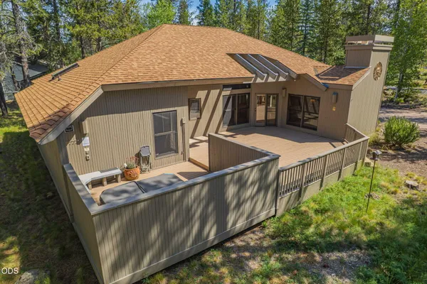 $998,000 | 57627 Cultus Lane, Unit 8, Sunriver, OR 97707